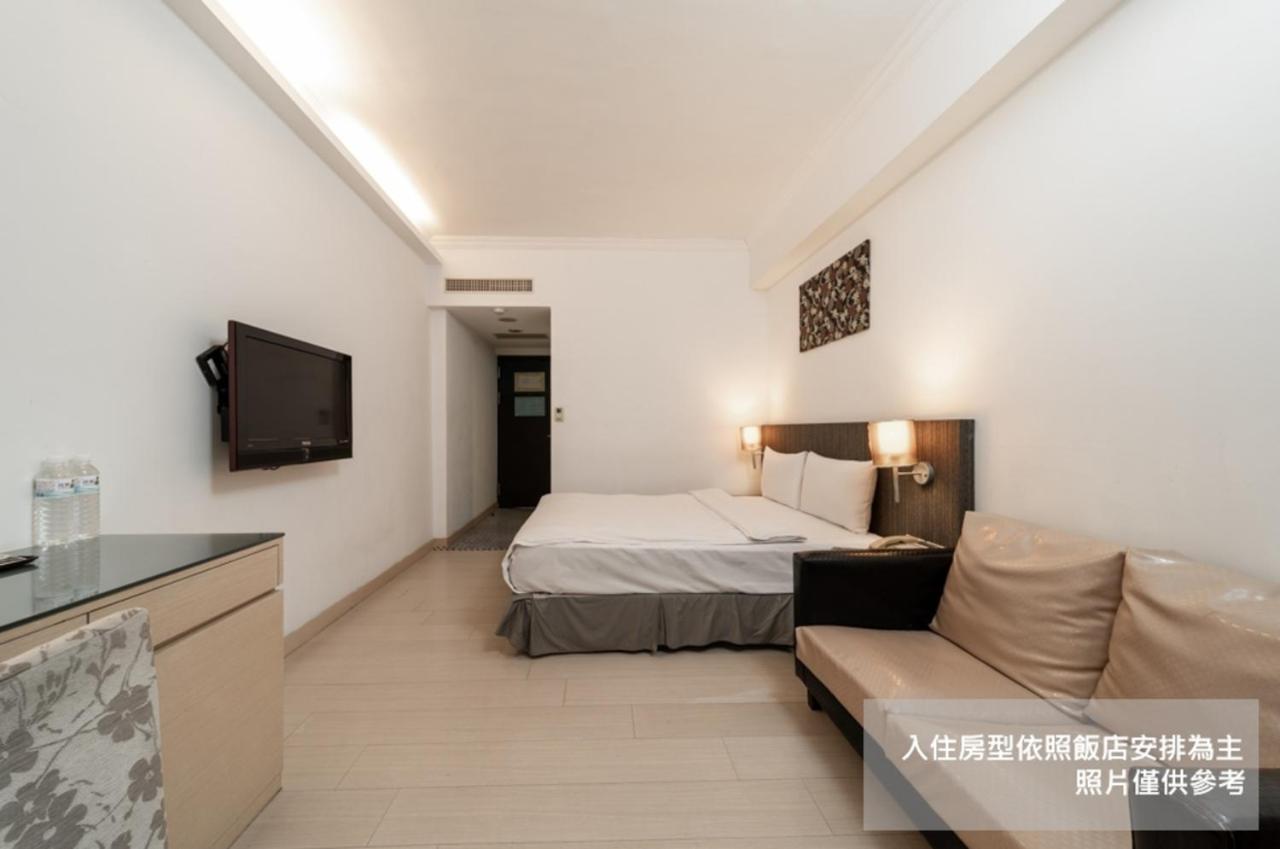 ฟิช โฮเต็ล - หัวเหลียน Hotel เมืองฮวาเหลียน ภายนอก รูปภาพ