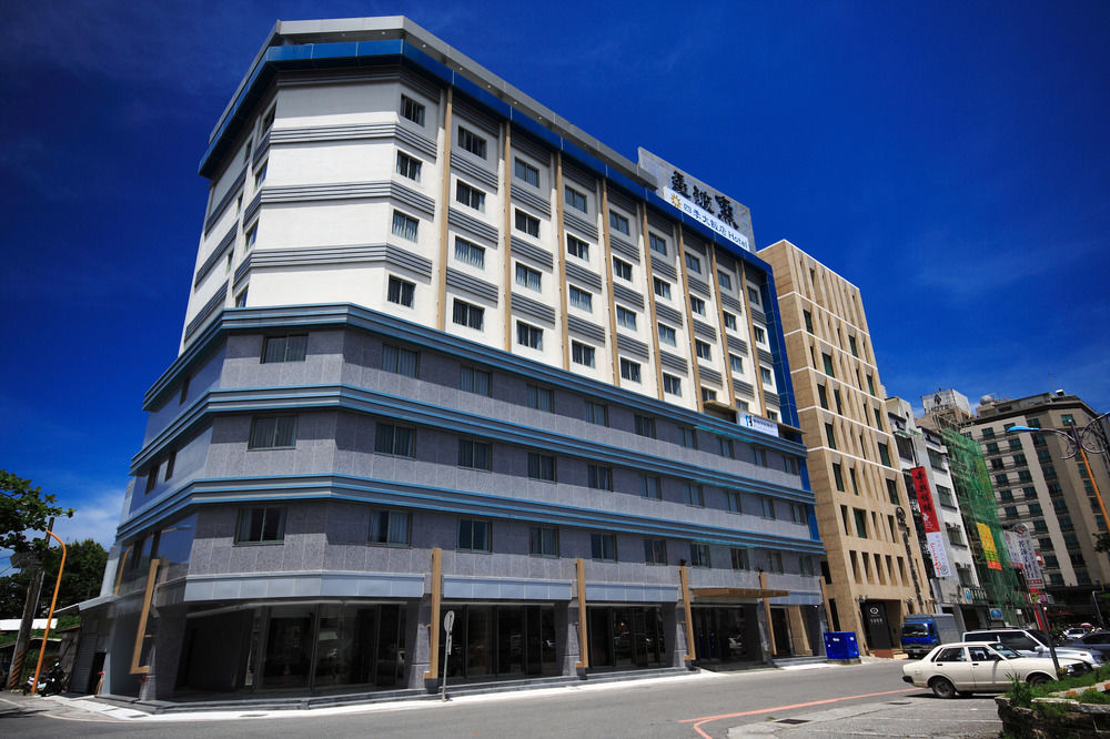 ฟิช โฮเต็ล - หัวเหลียน Hotel เมืองฮวาเหลียน ภายนอก รูปภาพ