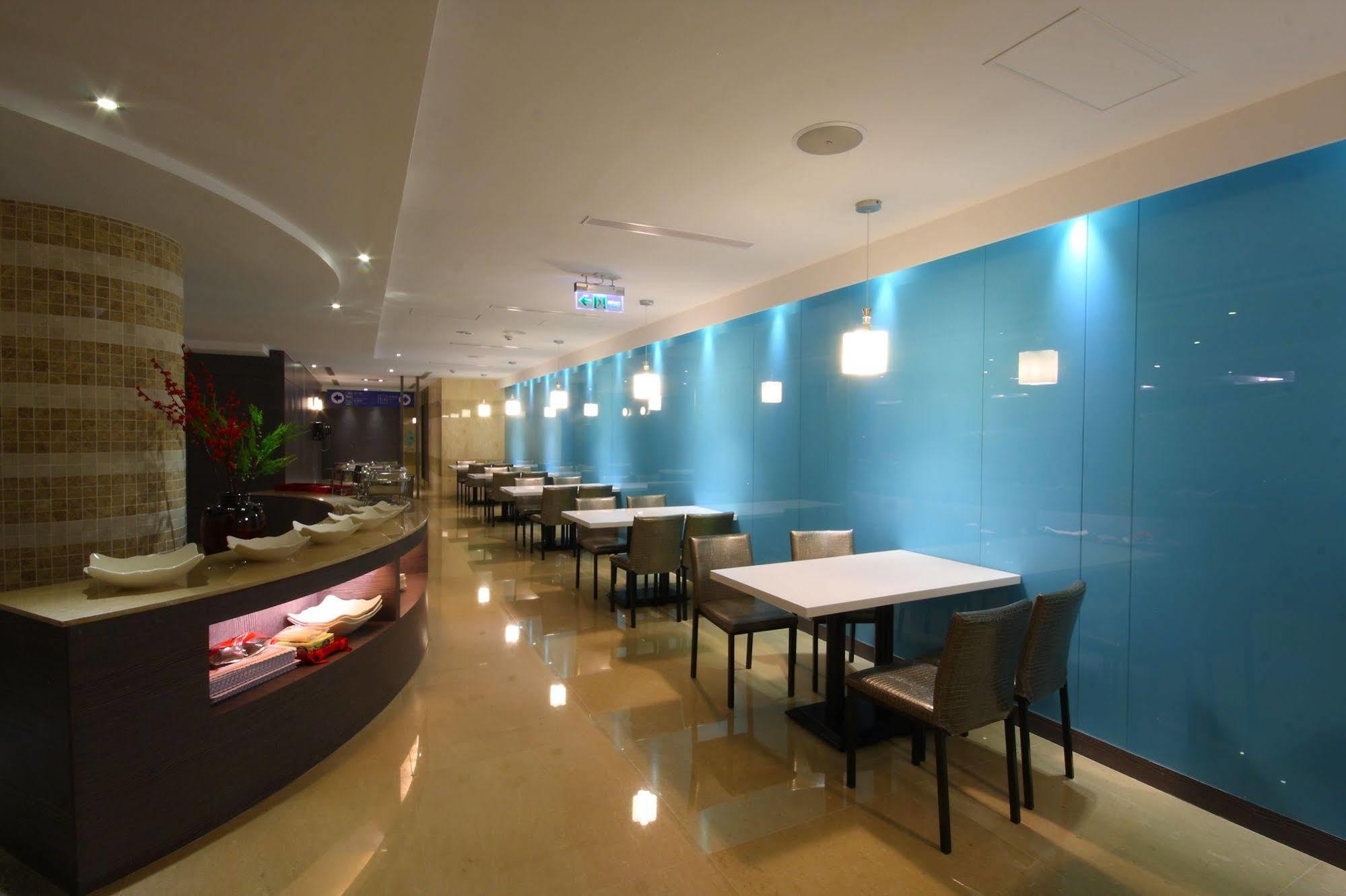 ฟิช โฮเต็ล - หัวเหลียน Hotel เมืองฮวาเหลียน ภายนอก รูปภาพ
